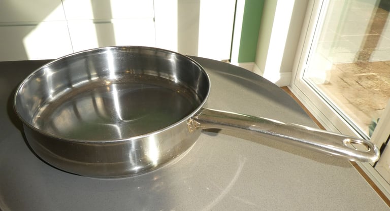 image for Judge 25cms diameter 7cms deep stainless frying pan.