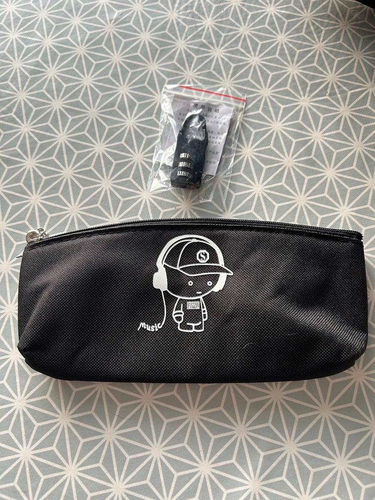 Brand New! Senkey & Style Glow in the Dark Rucksack / School Bag