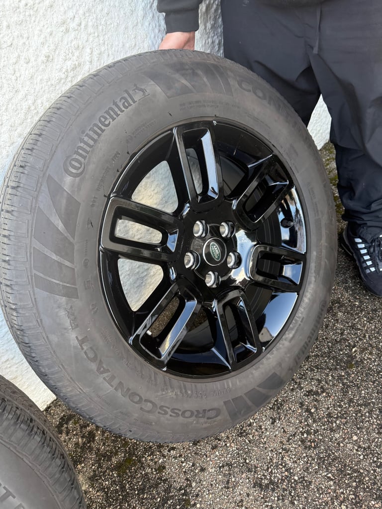 image for Wheels Landrover defender