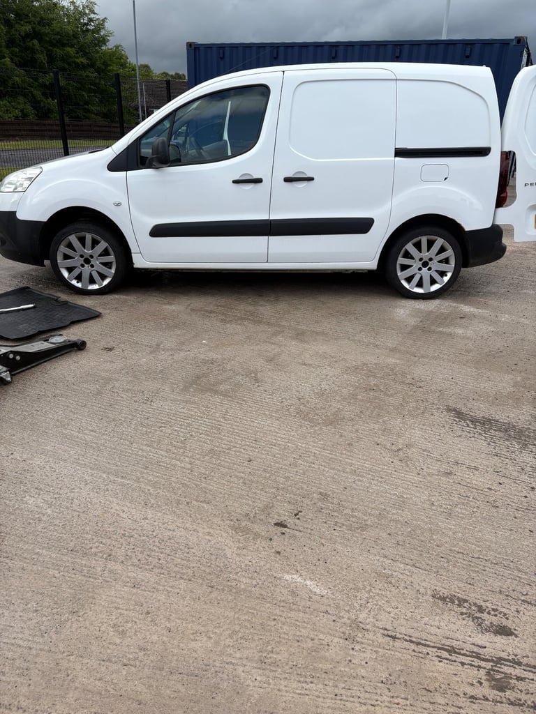 Peugeot, PARTNER, Panel Van, 2014, Manual, 1560 (cc)