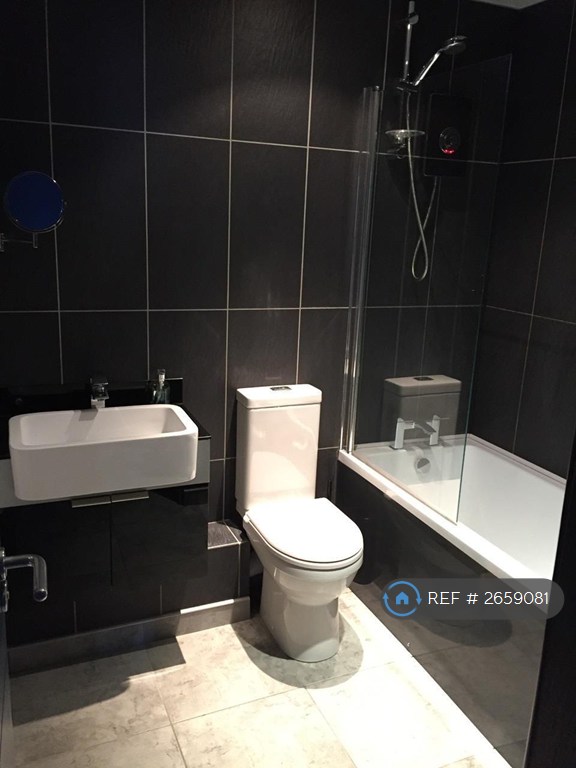 2 bedroom flat in Bath Street, Glasgow, G2 (2 bed) (#2659081)