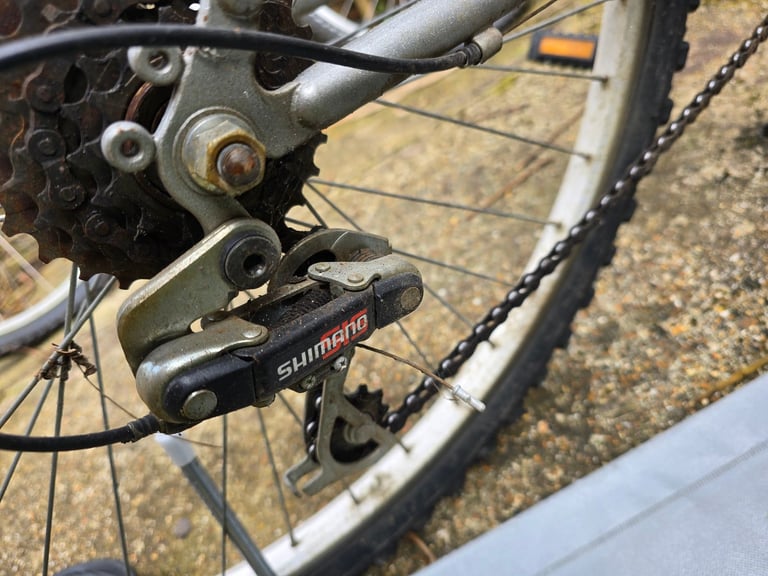 Venture mile master mega MTB mens mountain bike