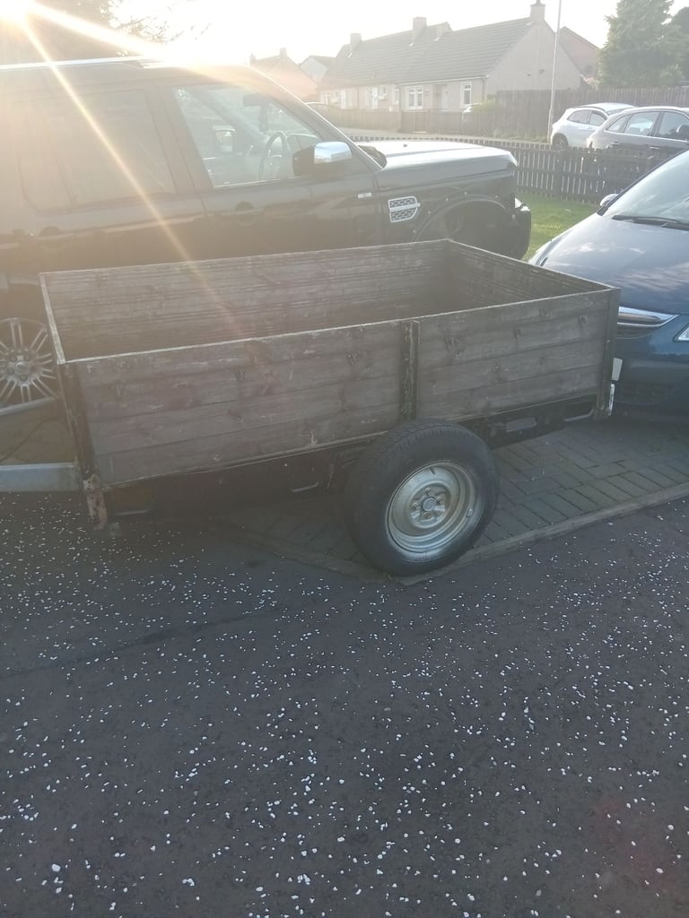 Old caravan chassis trailer