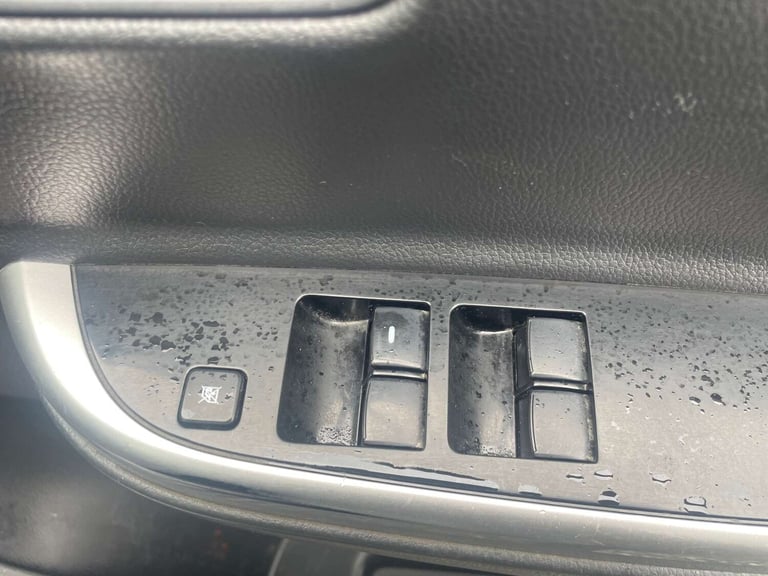 2019 Mitsubishi L200 Double Cab DI-D 150 Barbarian 4WD PICK UP DIESEL Manual