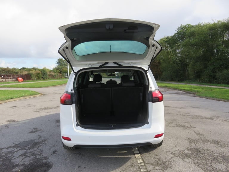 2016 Vauxhall Zafira Tourer 1.4i Turbo SRi Euro 6 5dr MPV Petrol Manual