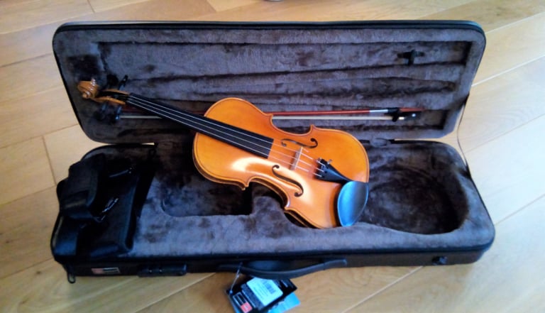 Like New Stentor Arcadia Violin, New Crossrock Case & New Bow