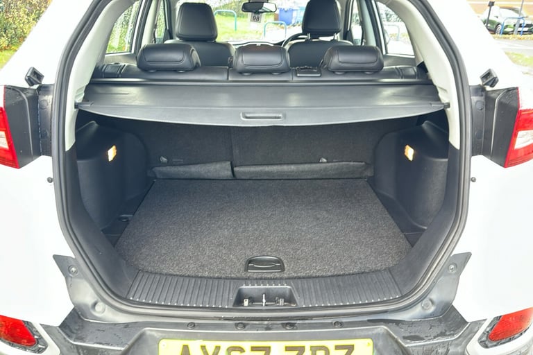  MG Gs 1.5 Tgi Exclusive Suv 5dr Petrol Manual Euro 6 s/s 160 Ps Petrol