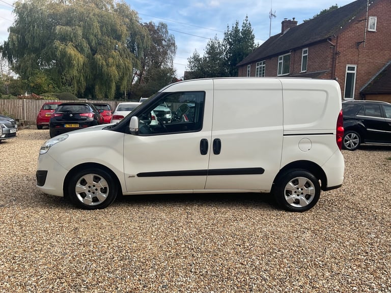 2016 Vauxhall Combo 2000 1.3 CDTI 16V H1 Sportive Van PANEL VAN Diesel Manual