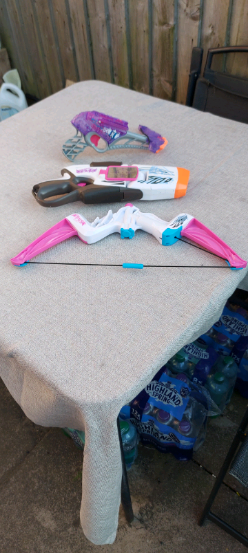 4 nerf rebelle guns in good condition