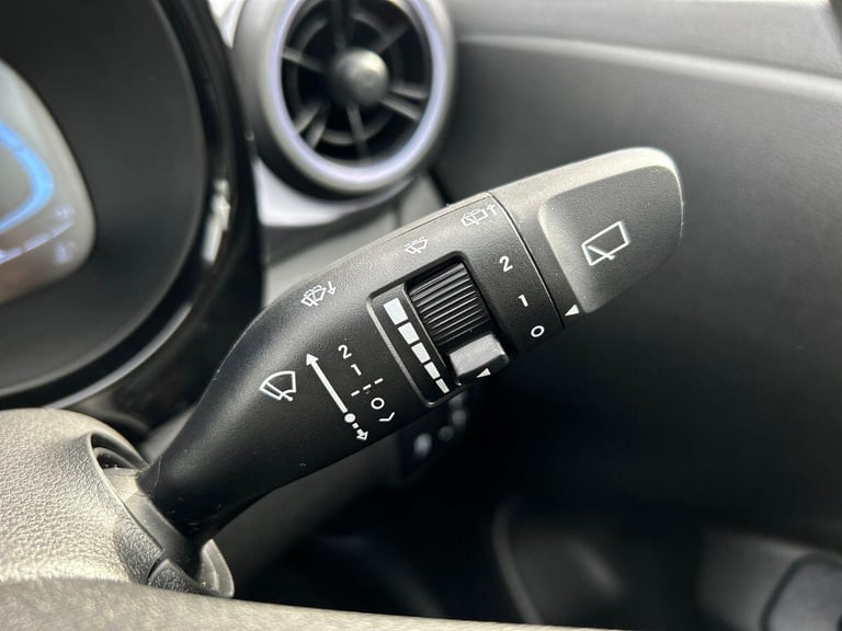 2024 Hyundai i10 1.0 Premium Hatchback 5dr Petrol Auto Euro 6 (s/s) (63 ps) Hatchback PETROL Auto...
