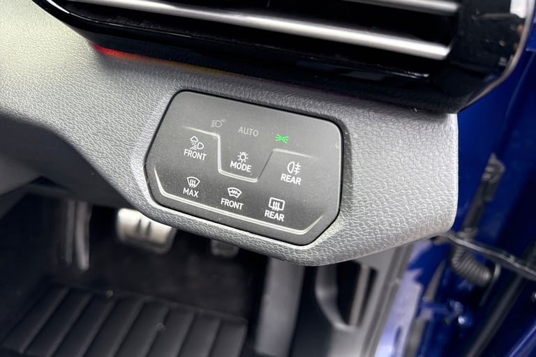2025 Volkswagen ID.5 Pro 77kWh Match Auto 5dr SUV Automatic
