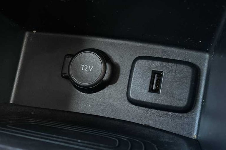 2019 Vauxhall Grandland X 1.2 Turbo SE 5dr HATCHBACK PETROL Manual