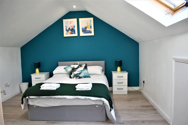 4 Bedroom House in Southend On Sea To Rent (Company let available)