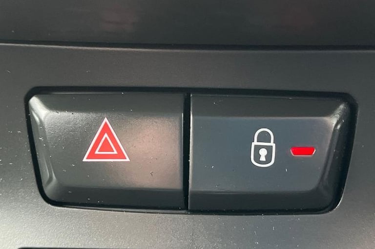 2017 Peugeot 2008 1.6 BlueHDi 100 Active 5dr - MOT'D TO JUNE 2026, 2 KEYS, TOUCHSCREEN, BLUET Est...
