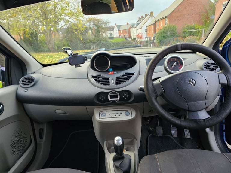 Renault Twingo GT 1.2 Turbo, 99hp, MOT until April, Full service history, cambelt waterpump done