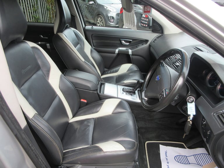 2012 Volvo XC90 2.4 D5 [200] R DESIGN Nav 5dr Geartronic ESTATE Diesel Automatic