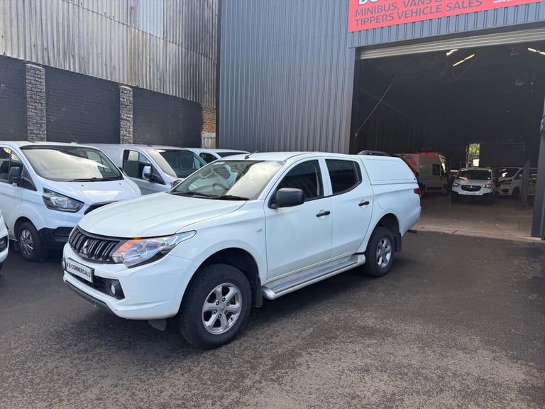 image for 2019 Mitsubishi L200 2.4 DI-D DC 4Life 4WD Euro 6 (s/s) 4dr PICK UP Diesel Manual