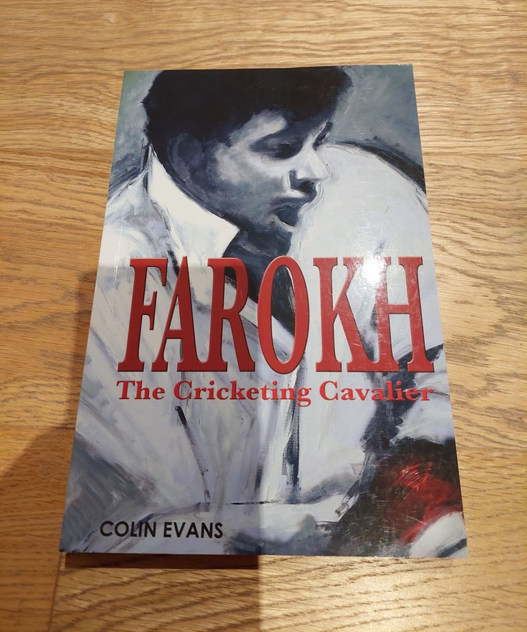 🏏 Cricket Bundle – 6-Piece Wicket Set + 14 Books (Some Brand New) 🏏