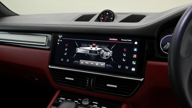 2022 Porsche Cayenne 3.0 V6 E-Hybrid 17.9kWh Platinum Edition TiptronicS 4WD Euro 6 (s/s) 5dr (3 ...