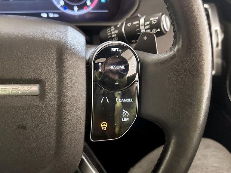 2019 Land Rover Discovery 2.0 SD4 HSE Luxury Auto 4WD Euro 6 (s/s) 5dr Automatic SUV Diesel Autom...