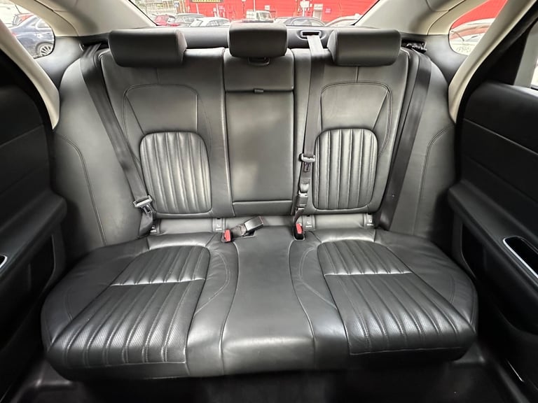 2015 Jaguar XF 2.0d Portfolio Auto Euro 6 (s/s) 4dr SALOON Diesel Automatic