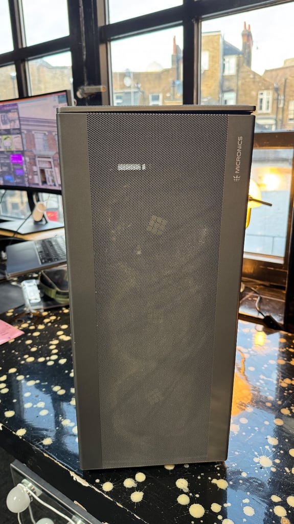  High-End Custom PC – i7 13700K / RTX 4090 / 64GB RAM / 2TB NVMe SSD