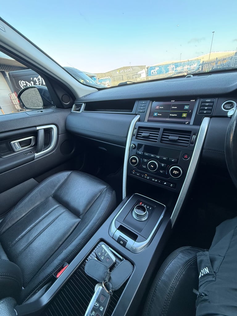 2015 Land Rover Discovery Sport 2.0 TD4 180 HSE 5dr Auto ESTATE Diesel Automatic