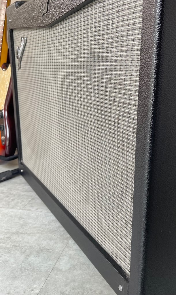 Fender Mustang IV (v.2)
