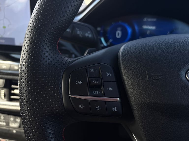 2022 Ford Puma 1.0 EcoBoost Hybrid mHEV ST-Line 5dr DCT Hatchback PETROL Automatic