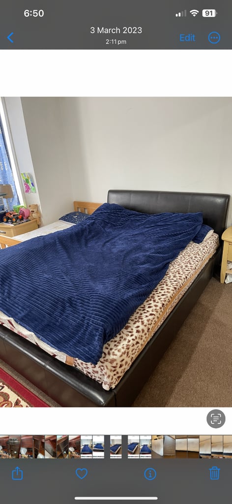 King size bed
