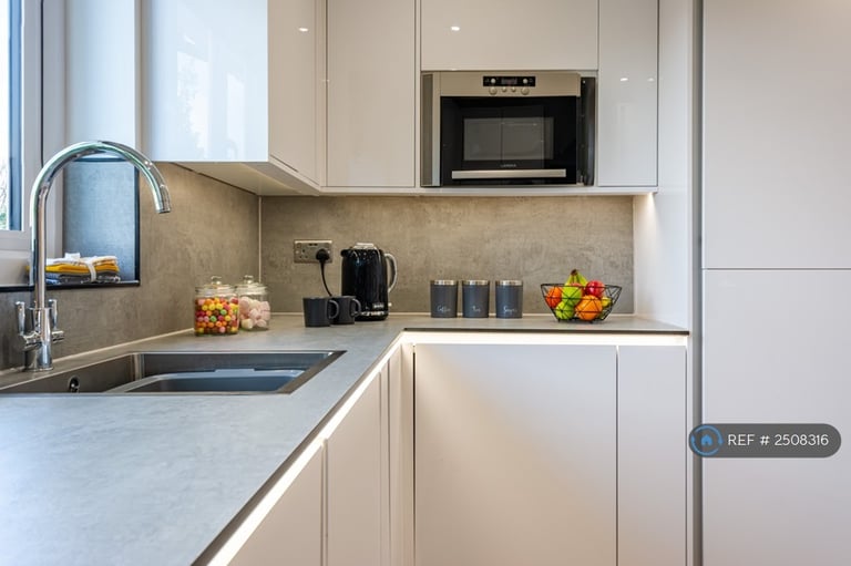 1 bedroom in Kettering, Kettering, NN15 (#2508316)