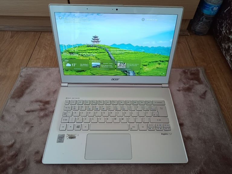 image for Acer Aspire S7 Intel i7 Touchscreen 8GB RAM 256GB SSD