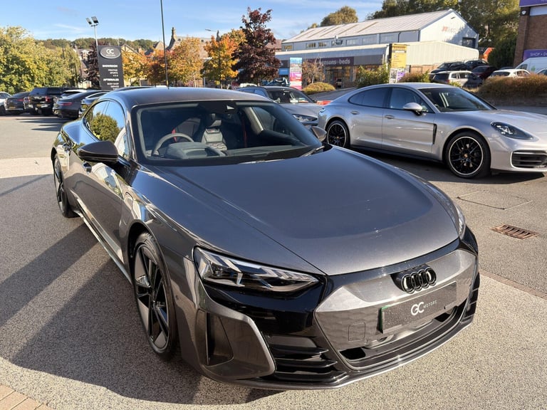 2023 Audi RS e-tron GT 93.4kWh Carbon Vorsprung Saloon 4dr Electric Auto quattro (598 ps) COUPE E...