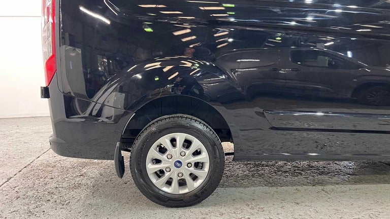  Ford Transit Custom 2.0 EcoBlue 130ps Low Roof Limited Van Auto Van Diesel Automatic