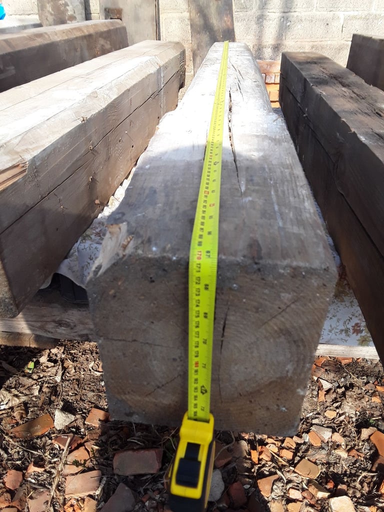 Reclaimed, 200 years solid pine beam. 5.6 foot long.