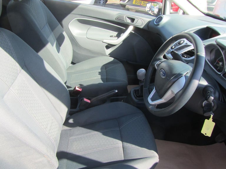 FORD FIESTA 1.3 Zetec 2010
