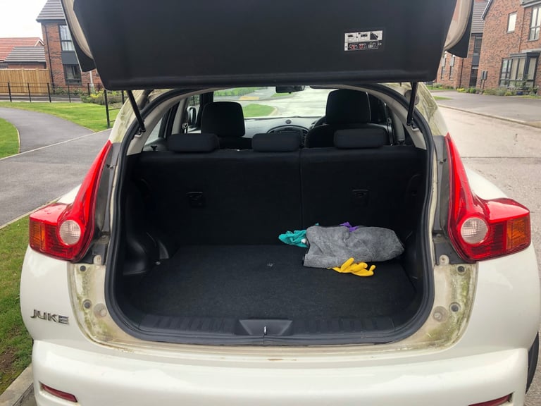 Nissan, JUKE, Hatchback, 2014, Manual, 1598 (cc), 5 doors