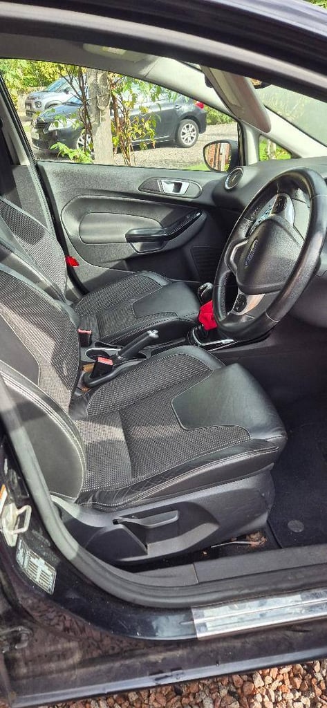 Ford, FIESTA, Hatchback, 2014, Manual, 998 (cc), 5 doors