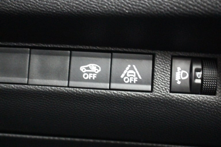 2022 Peugeot 208 5dr 100kW Allure Premium 50kWh Automatic Hatchback Electric Automatic