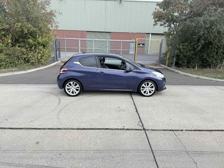 2012 Peugeot 208 1.6 e-HDi 115 Feline 3dr HATCHBACK Diesel Manual