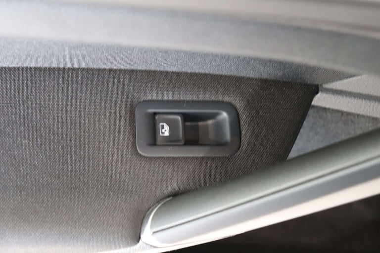 2019 Volkswagen Golf 1.6 Golf Match TDI Semi-Auto 5dr Estate Diesel Automatic