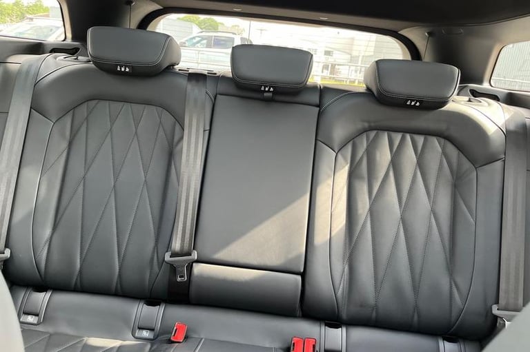 2025 Ford Explorer Extended Range 79kWh Premium SUV 5dr Electric Auto AWD (340 ps) Automatic SUV ...