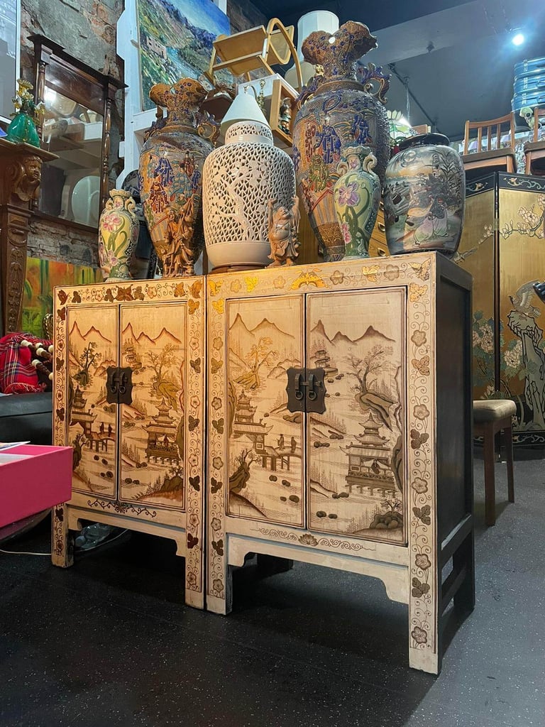 Chinese and Japanese vases and furniture 