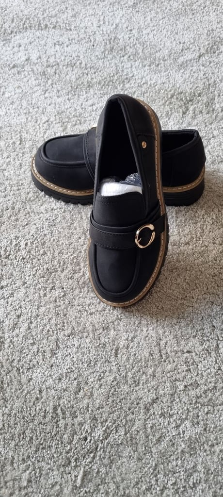 Brand new ladies shoes size 3.5 