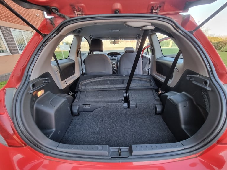 2009 Toyota Yaris 1.33 VVT-i TR 3dr [6] HATCHBACK Petrol Manual