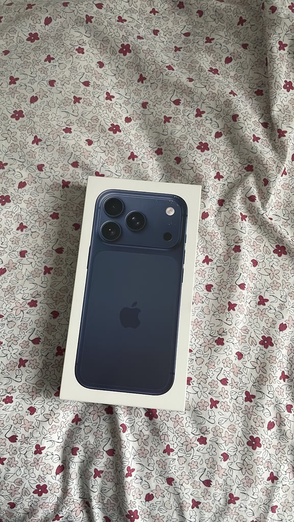 iPhone 17 pro 256GB Blue