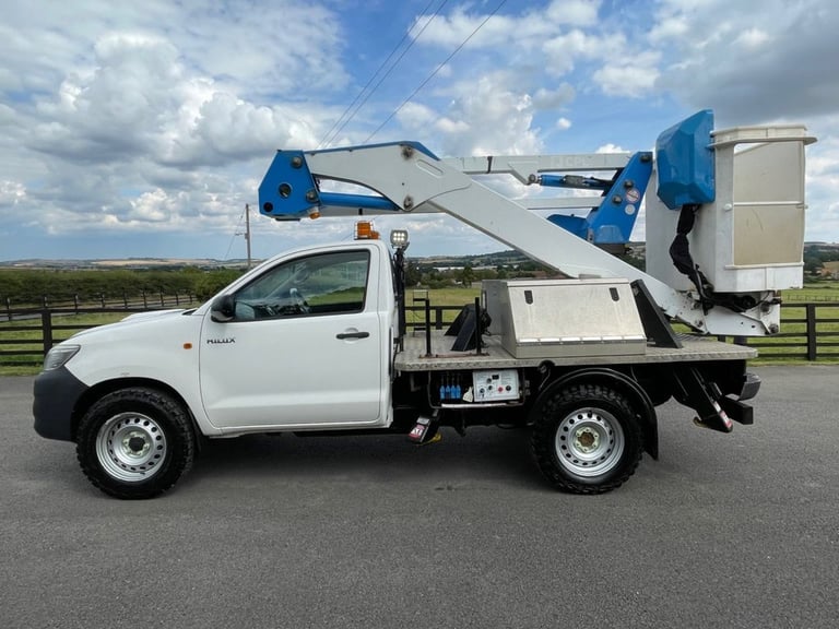 2014 Toyota Hilux 2.5 ACTIVE 4X4 D-4D S/C 142 BHP CHERRY PICKER CPL A314 77K + VAT  PICKUP Diesel...