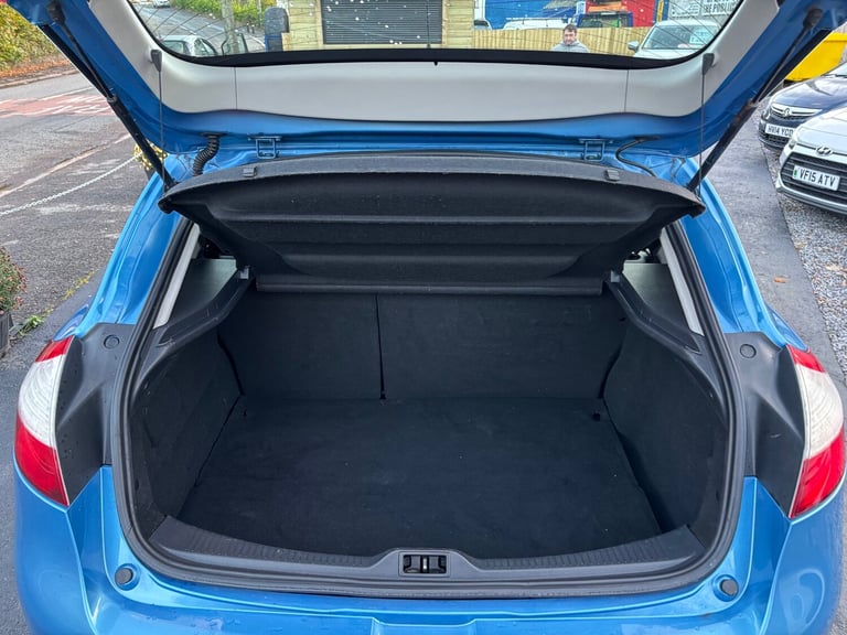 2014 Renault Megane 1.5 dCi Dynamique TomTom Energy 5dr HATCHBACK Diesel Manual