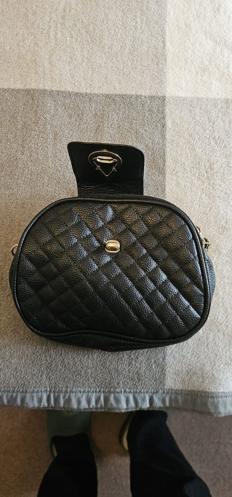 Women's Bodycross Black Bag New