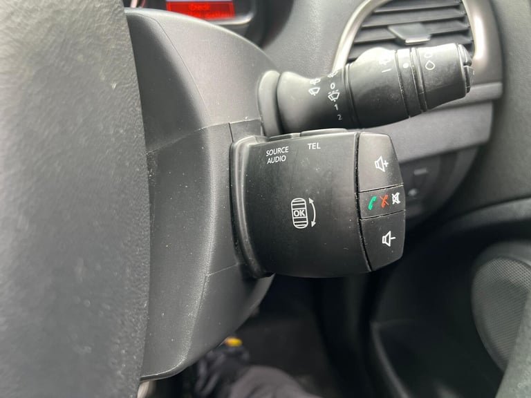 2013 Renault Megane 1.5 dCi Knight Edition Euro 5 (s/s) 5dr HATCHBACK Diesel Manual